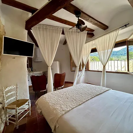 Cova L'aljub Holiday home