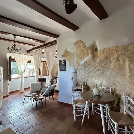 Holiday home Cova L'aljub *